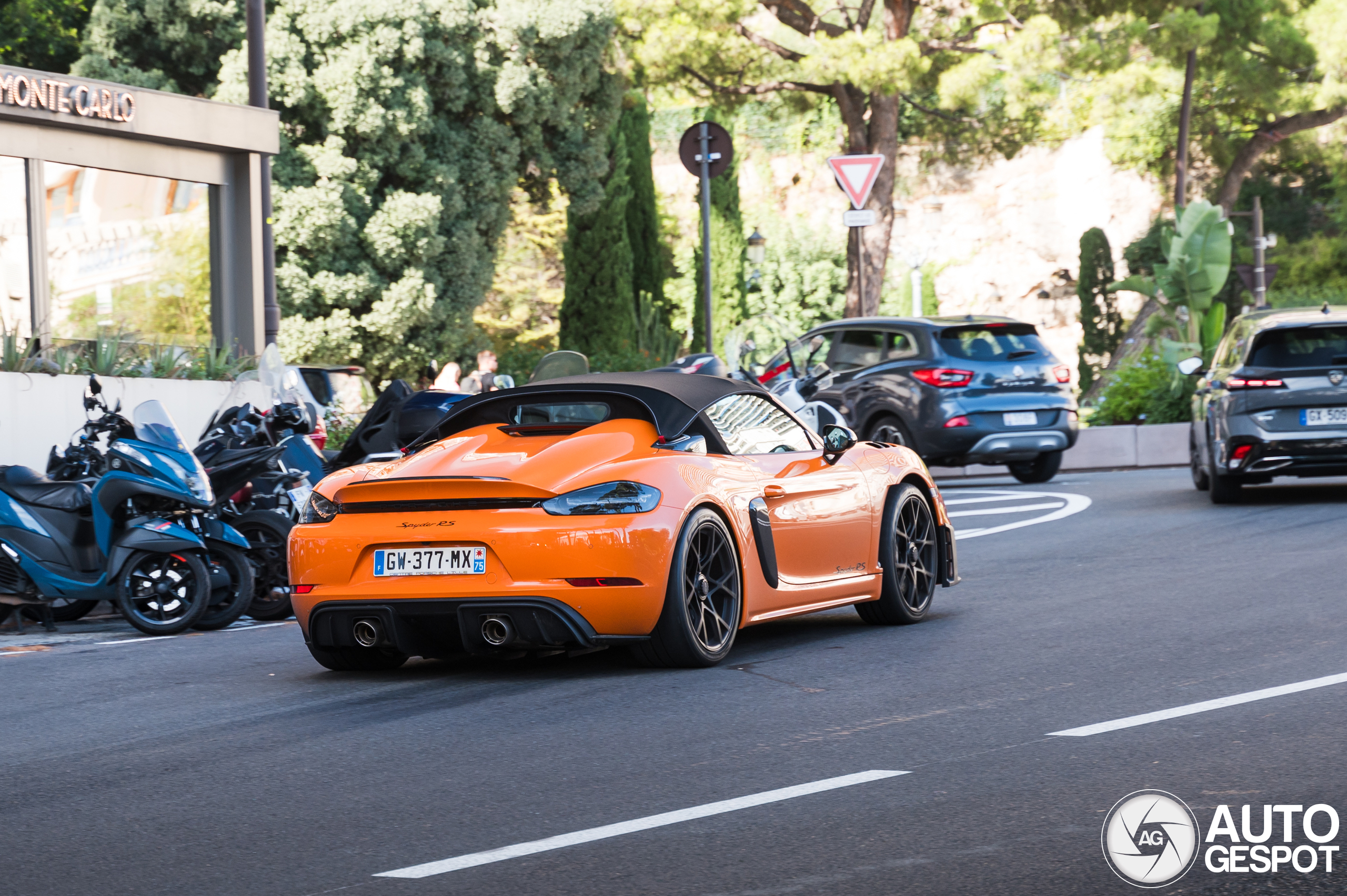 Porsche 718 Spyder RS Weissach Package