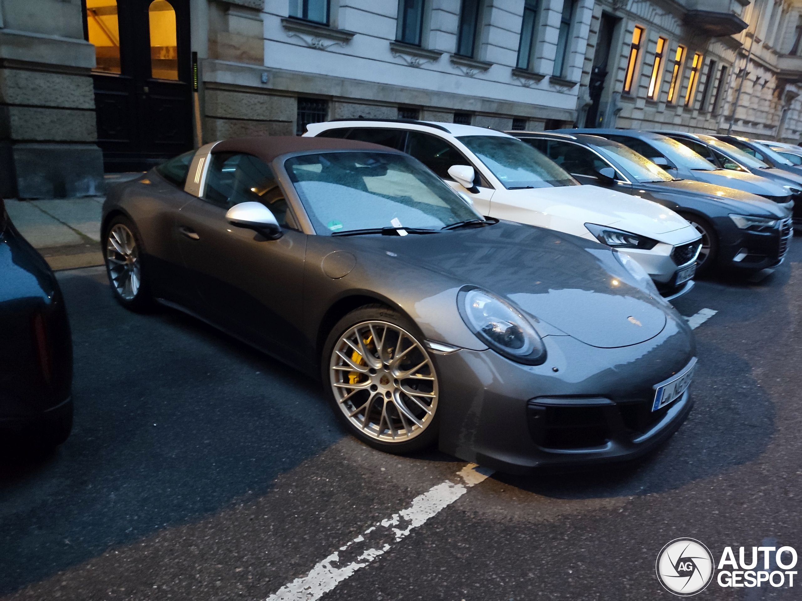 Porsche 991 Targa 4 GTS MkII Exclusive Manufaktur Edition