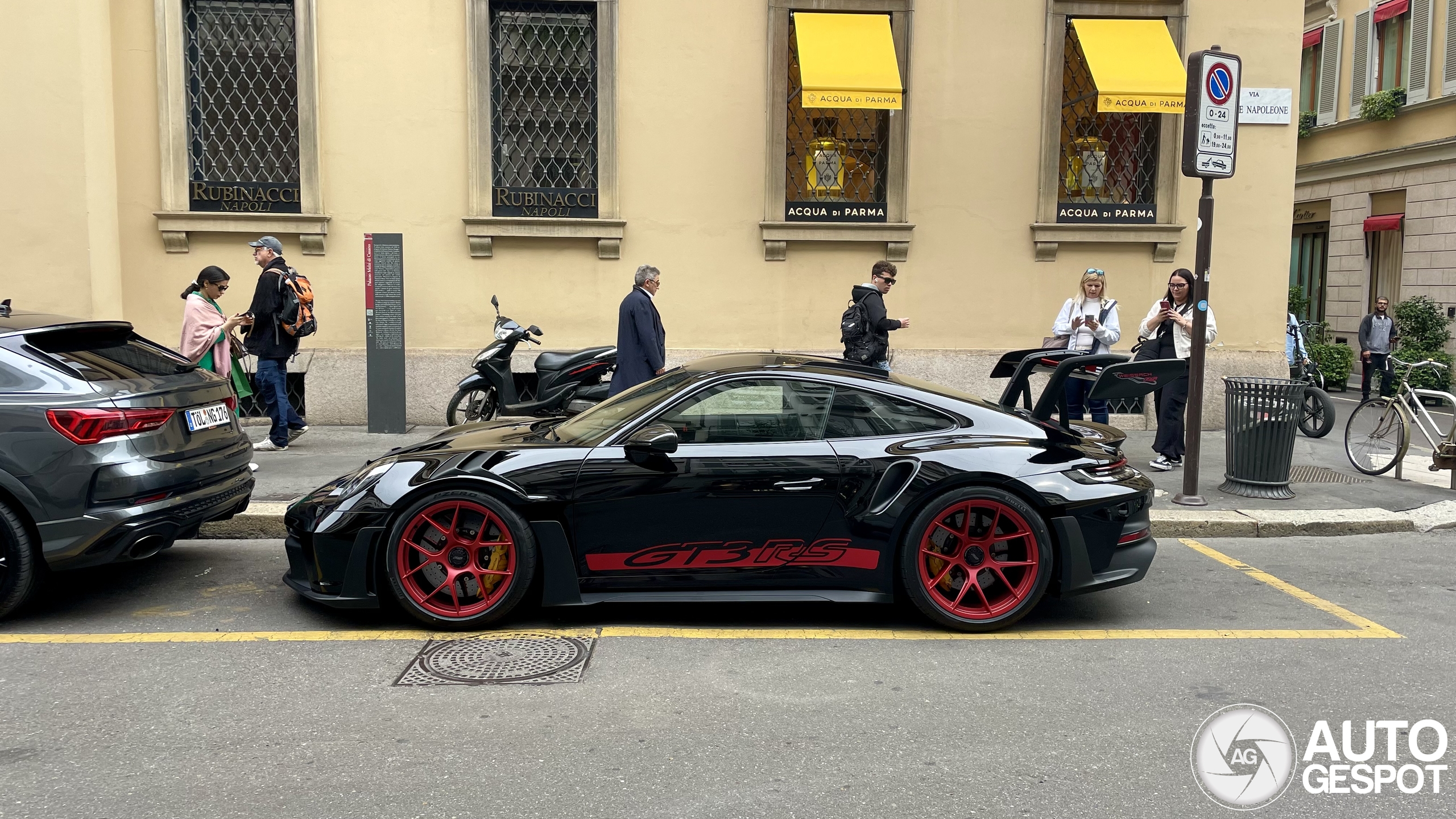 Porsche 992 GT3 RS Weissach Package