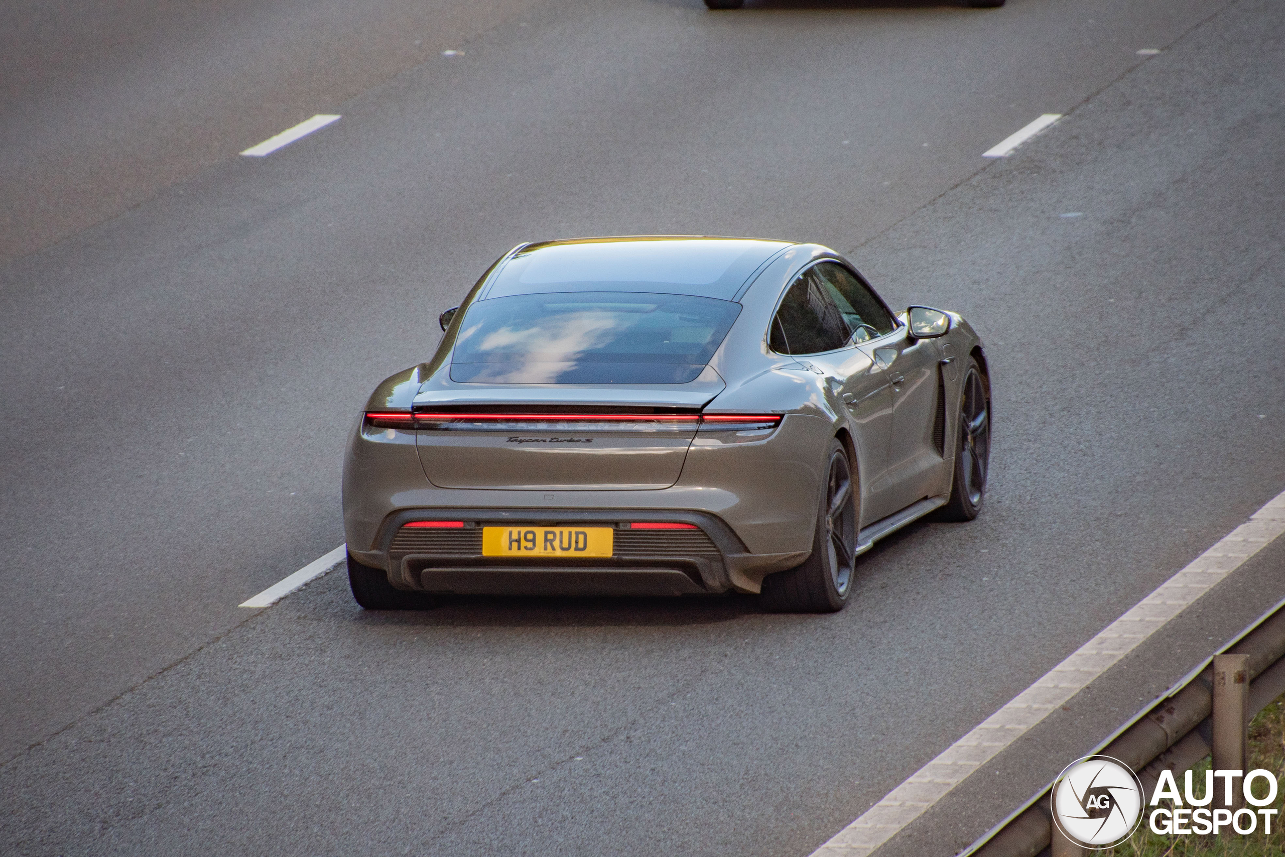 Porsche Taycan Turbo S