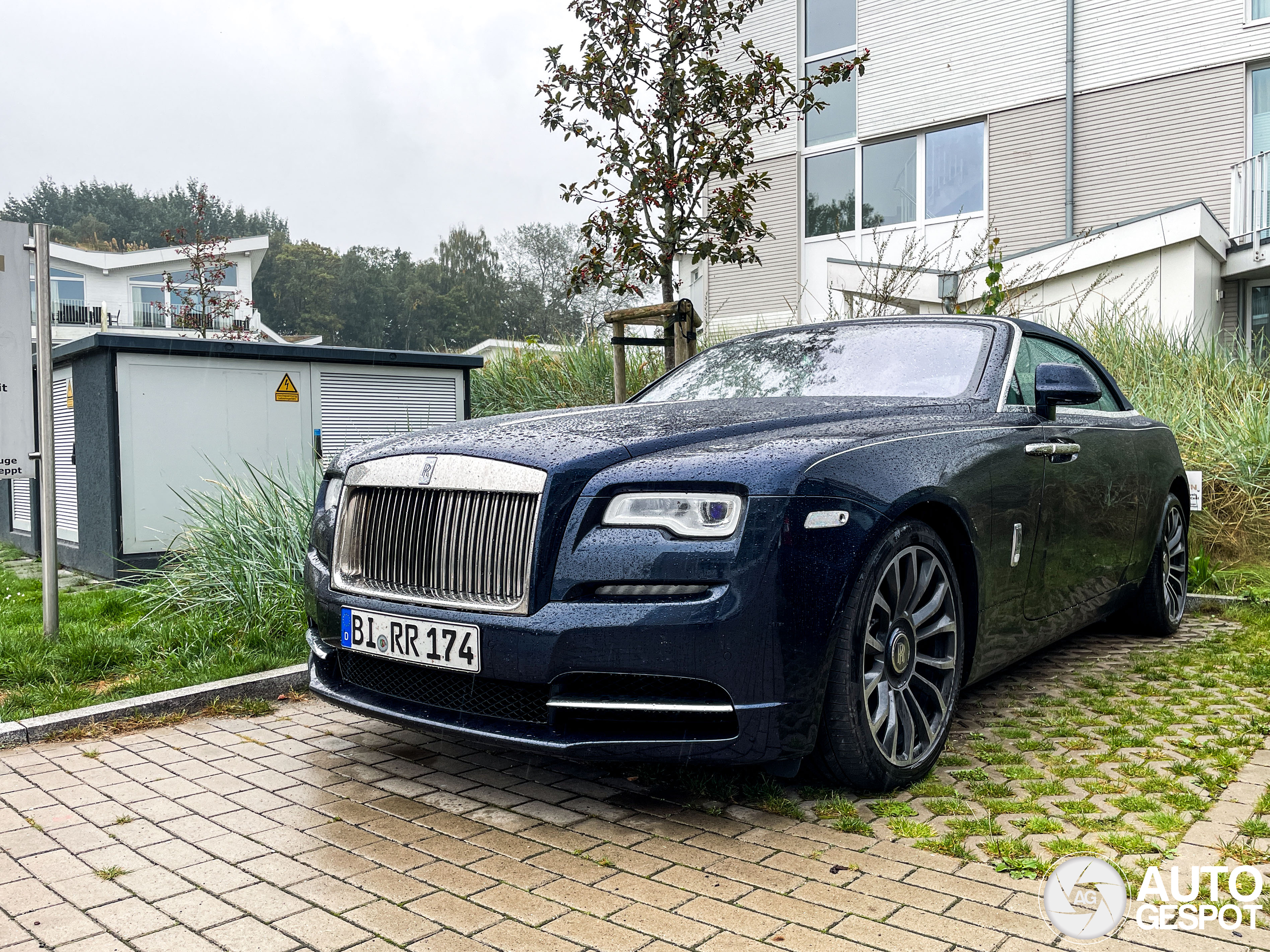 Rolls-Royce Dawn