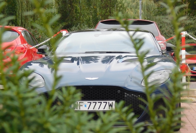 Aston Martin DBS Superleggera