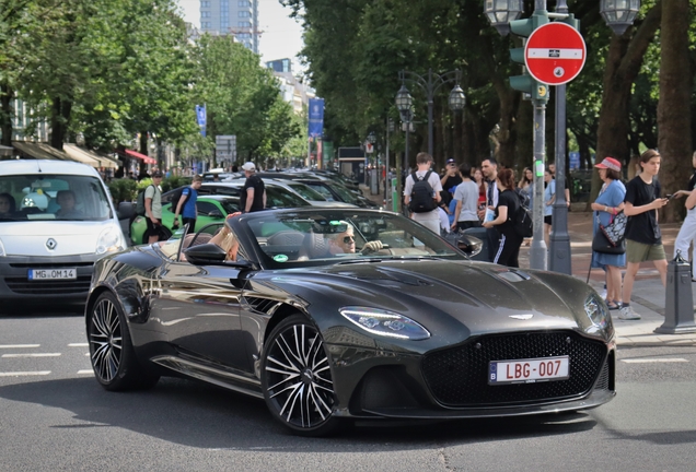 Aston Martin DBS Superleggera Volante