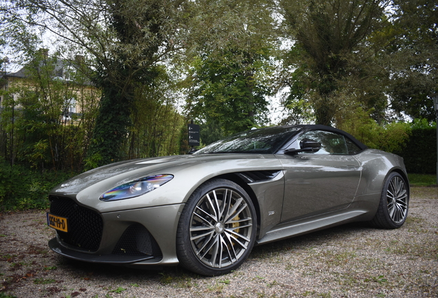 Aston Martin DBS Superleggera Volante