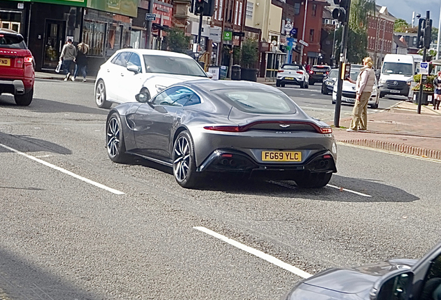 Aston Martin V8 Vantage 2018