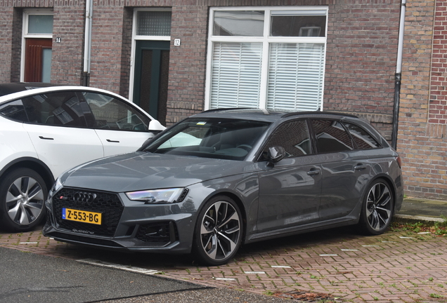 Audi RS4 Avant B9