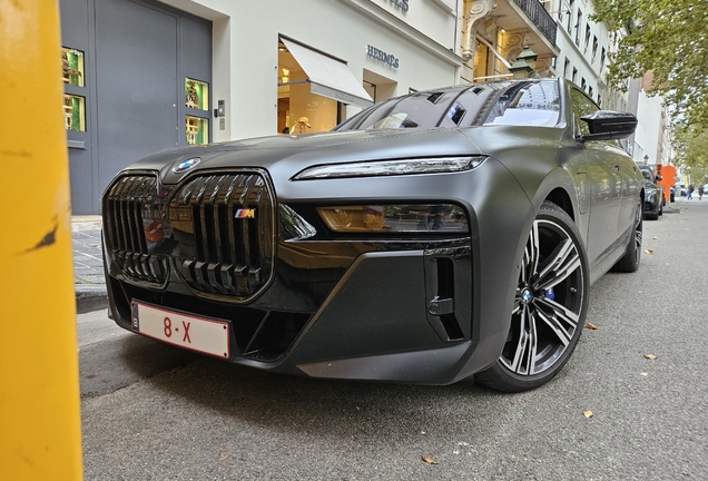 BMW M760e xDrive