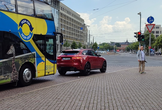 Jaguar F-PACE SVR 2021