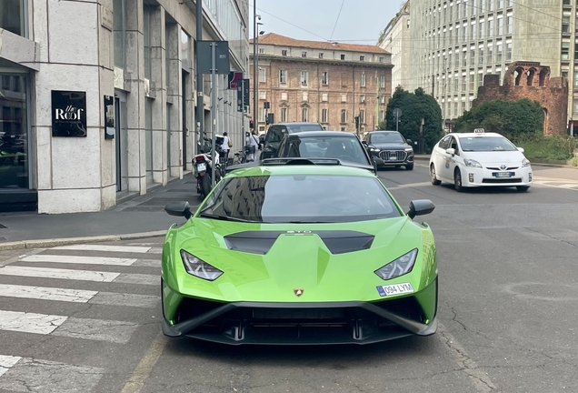 Lamborghini Huracán LP640-2 STO