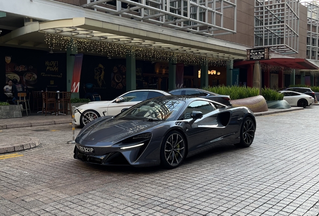 McLaren Artura Spider