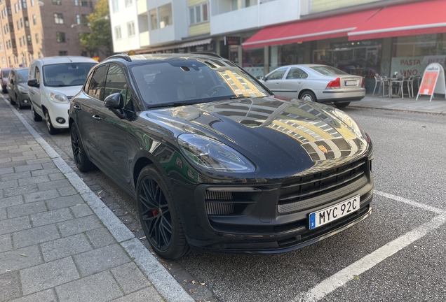 Porsche 95B Macan GTS MkIII