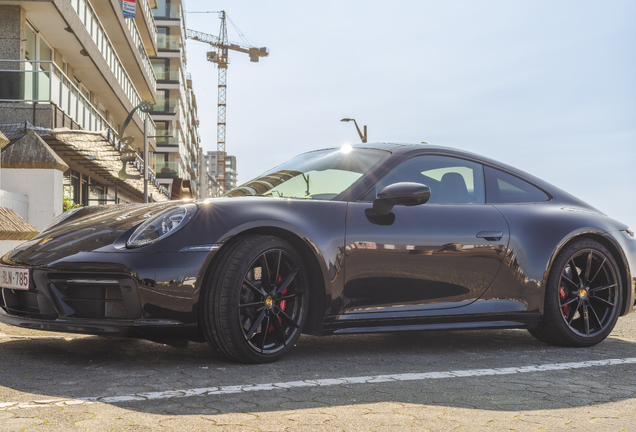 Porsche 992 Carrera 4S