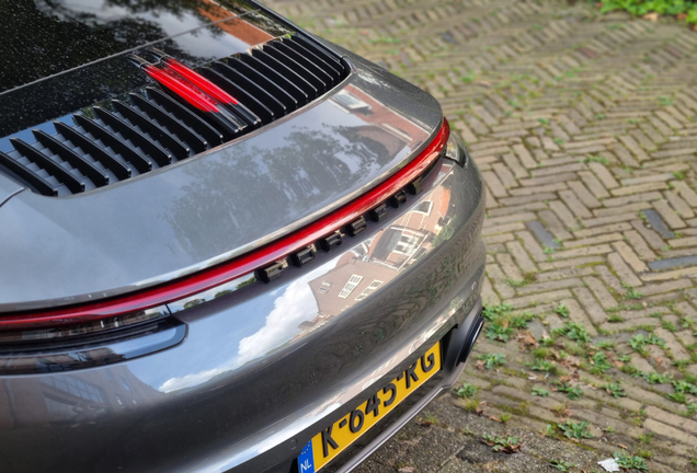 Porsche 992 Carrera 4S