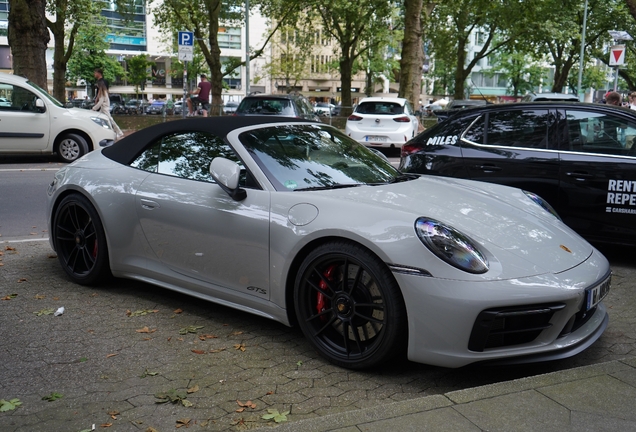 Porsche 992 Carrera GTS Cabriolet