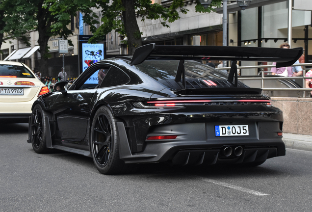 Porsche 992 GT3 RS Weissach Package