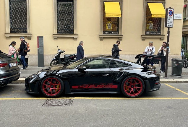 Porsche 992 GT3 RS Weissach Package