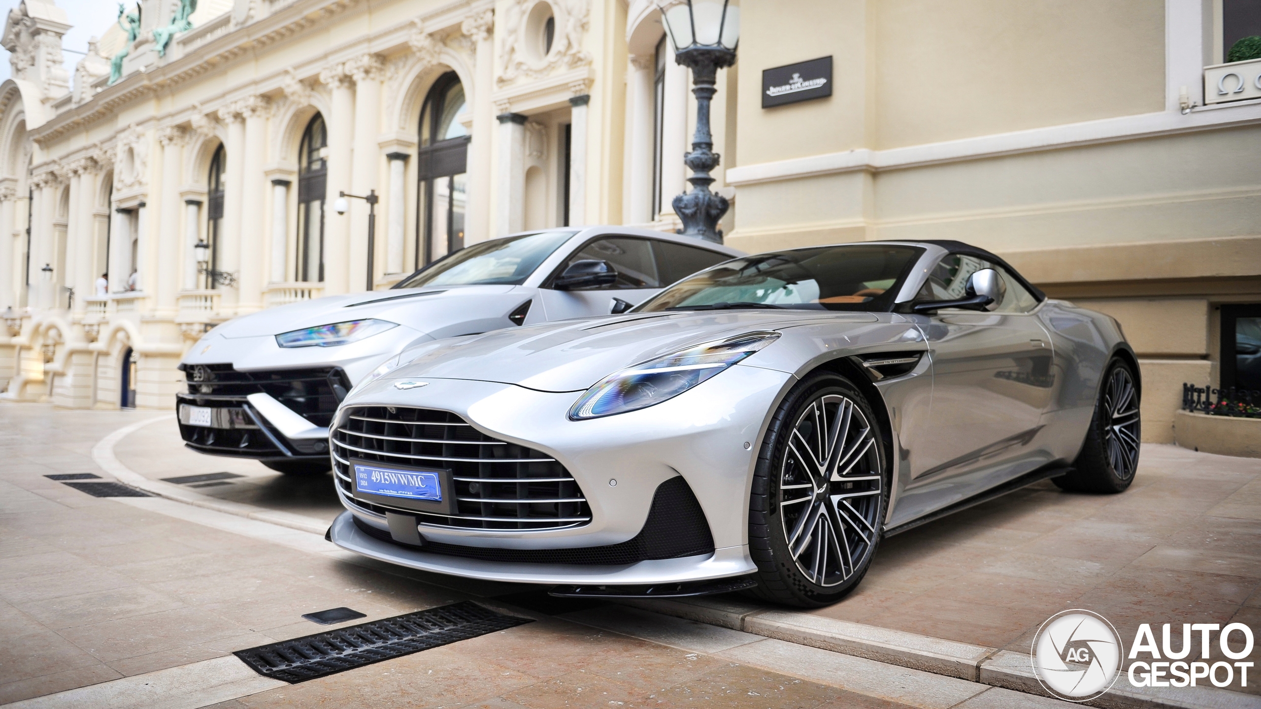 Aston Martin DB12 Volante