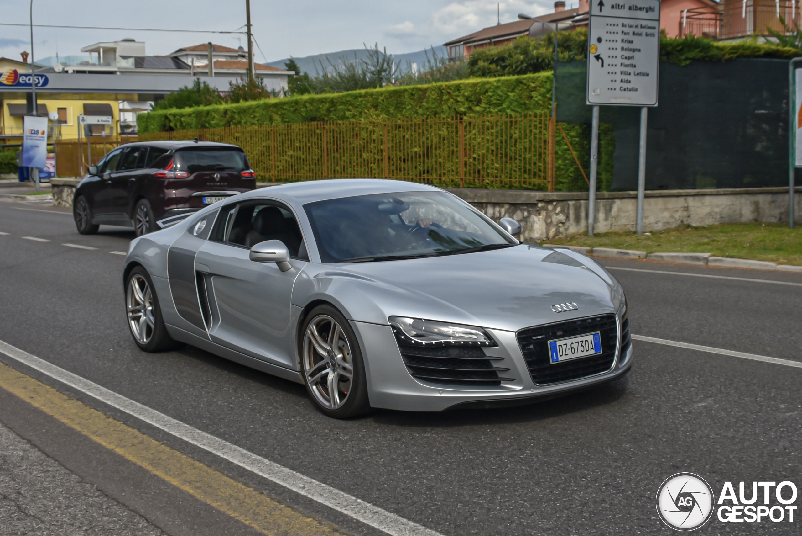 Audi R8