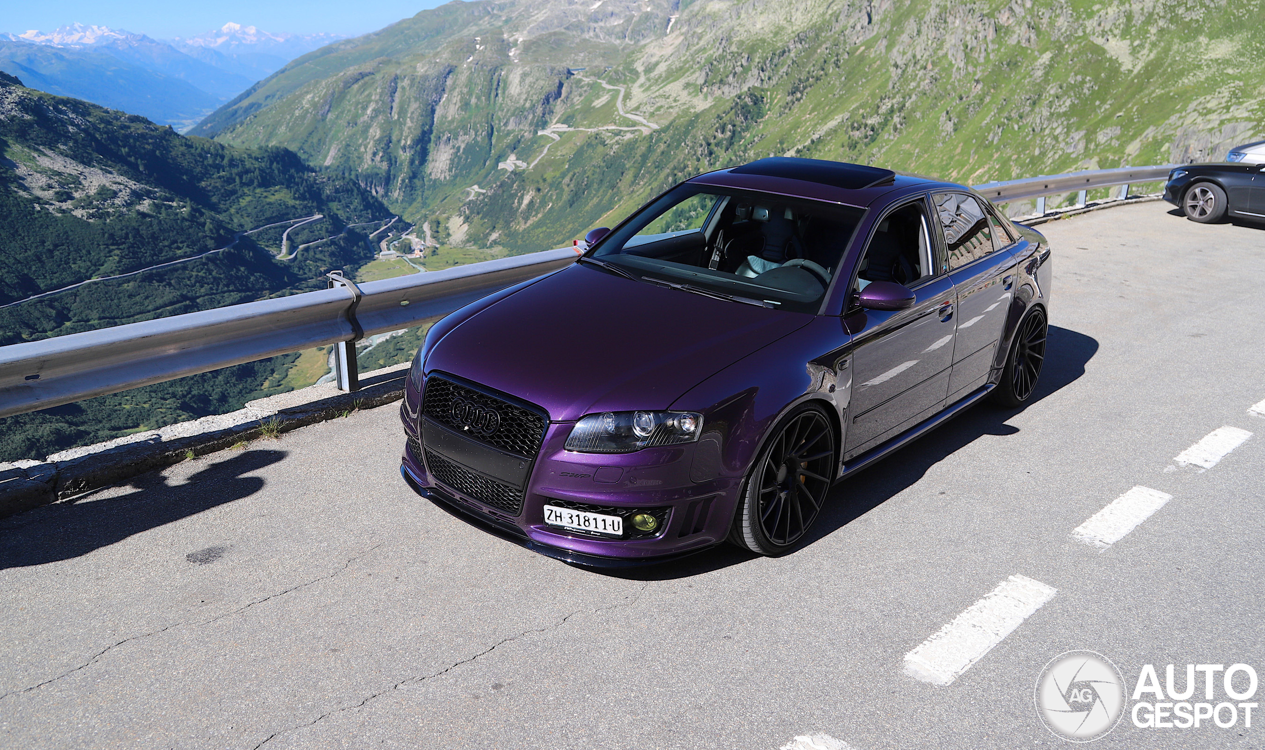 Audi RS4 Sedan