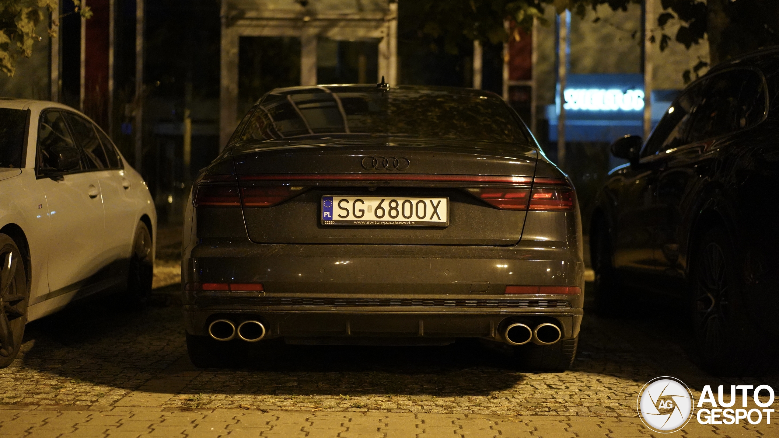 Audi S8 D5