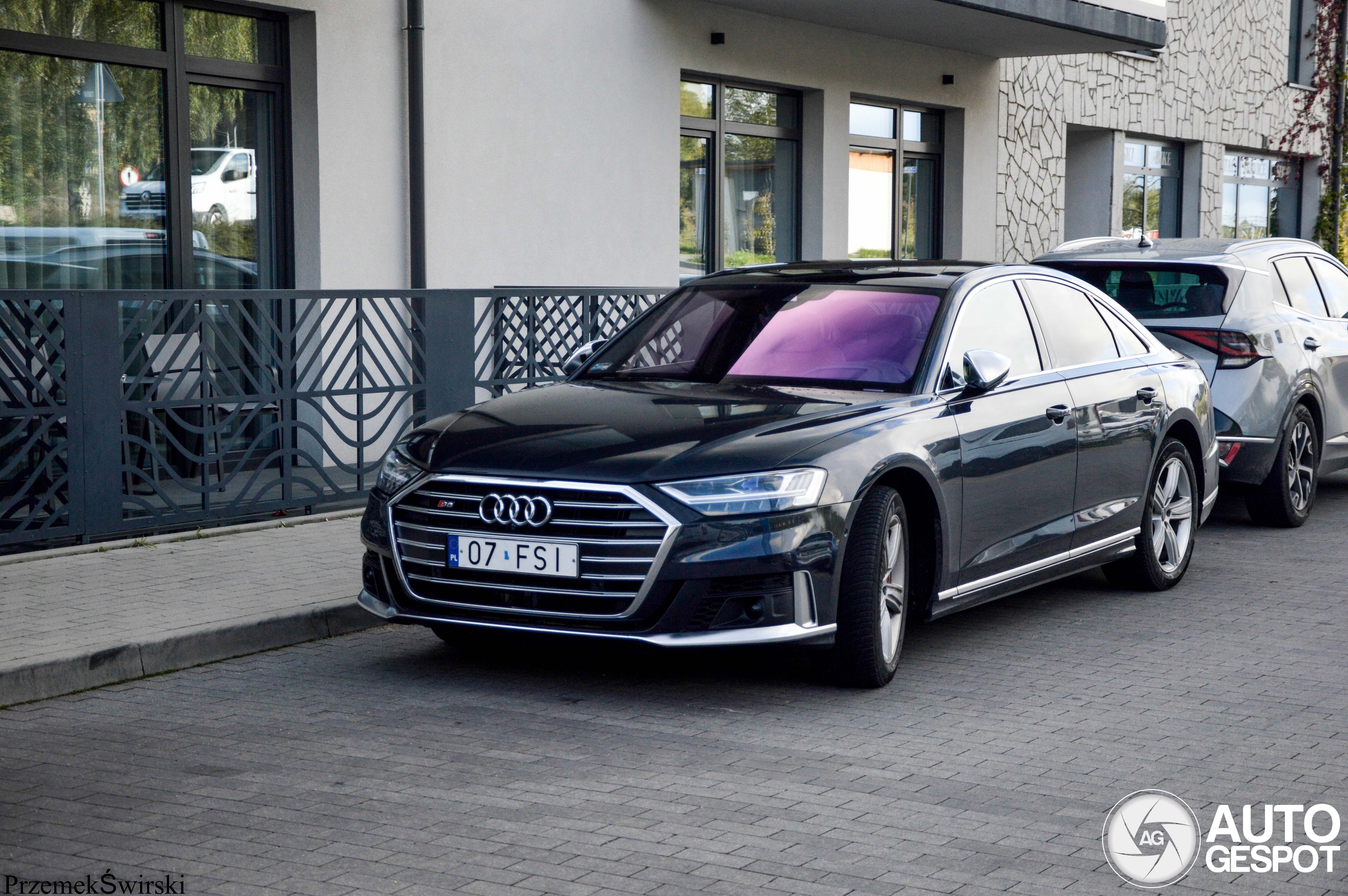 Audi S8 D5