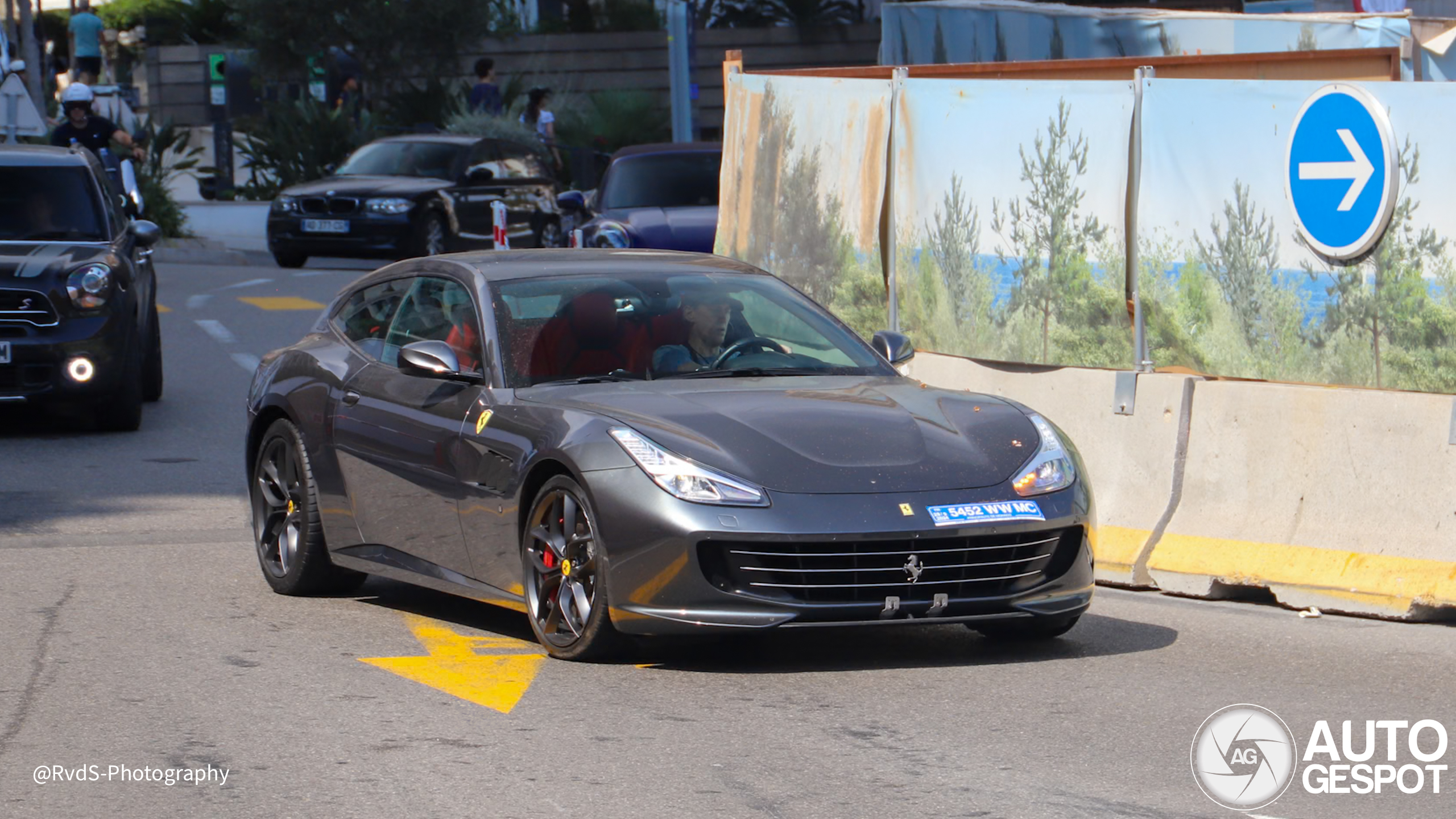 Ferrari GTC4Lusso T