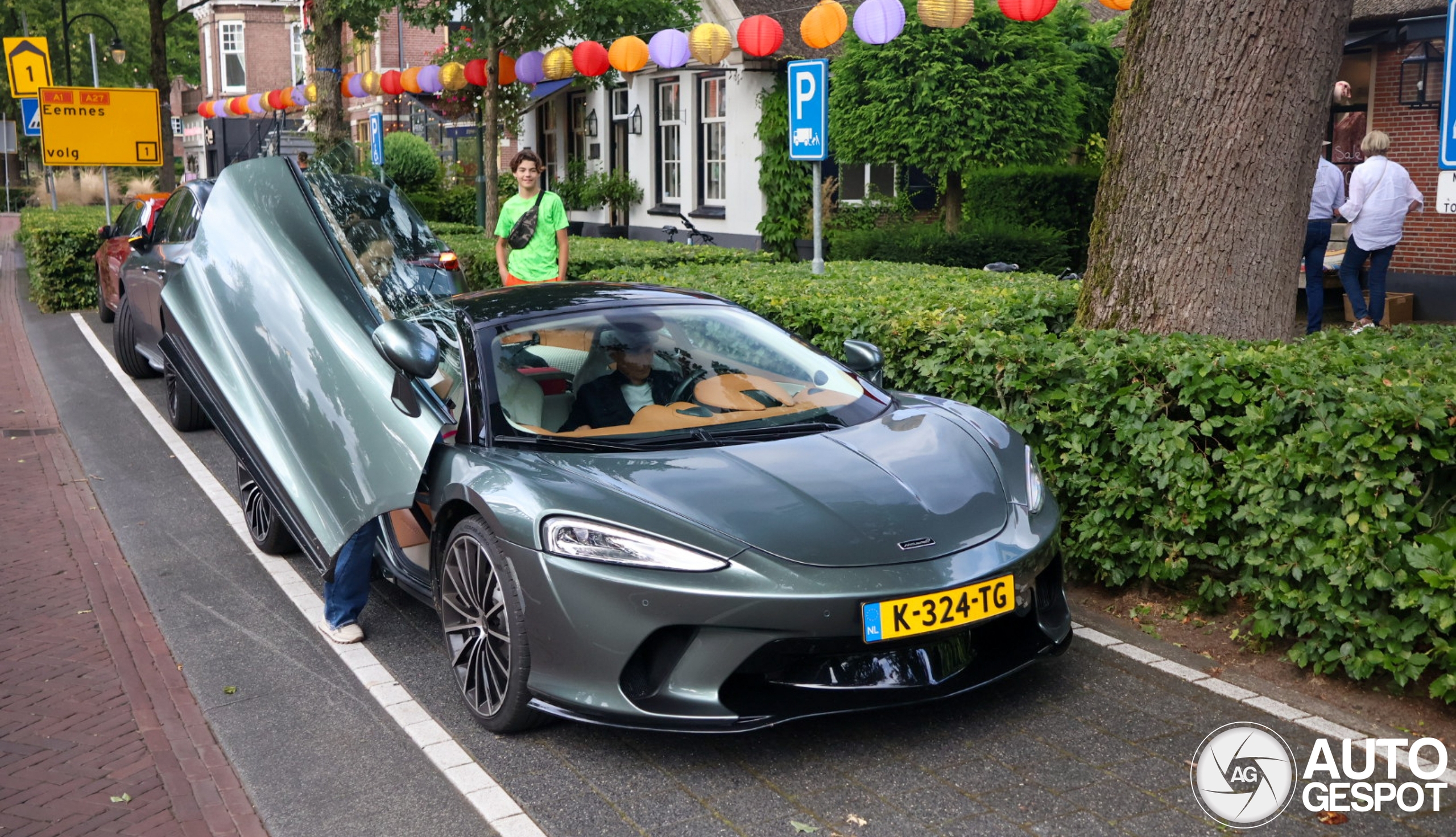 McLaren GT