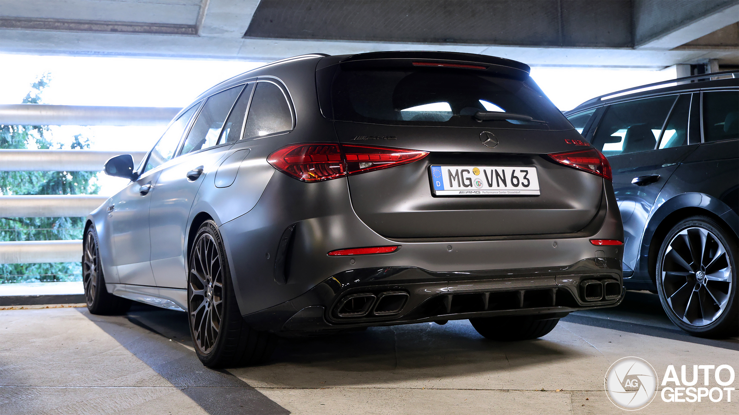 Mercedes-AMG C 63 S E-Performance Estate S206