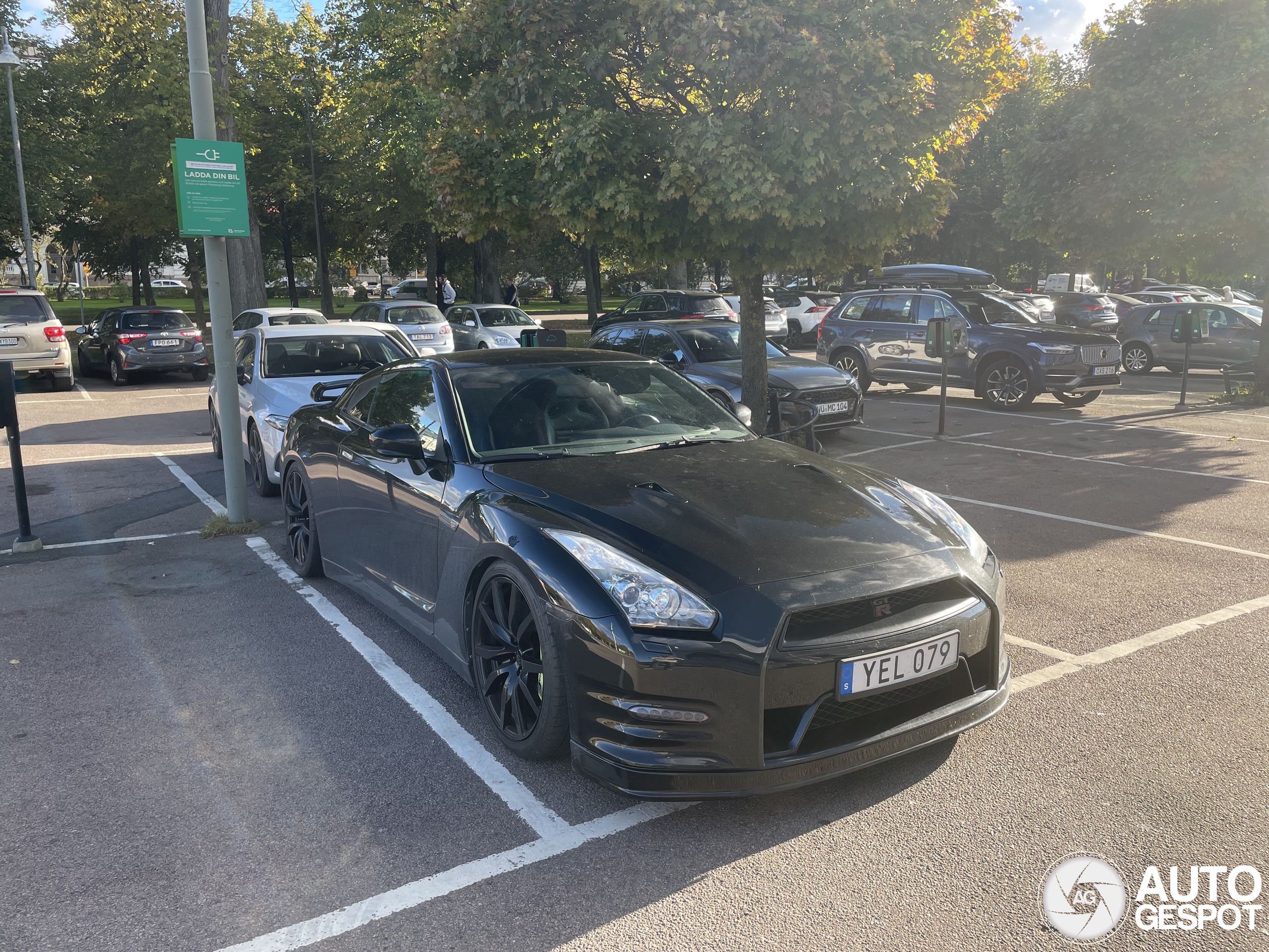 Nissan GT-R 2012