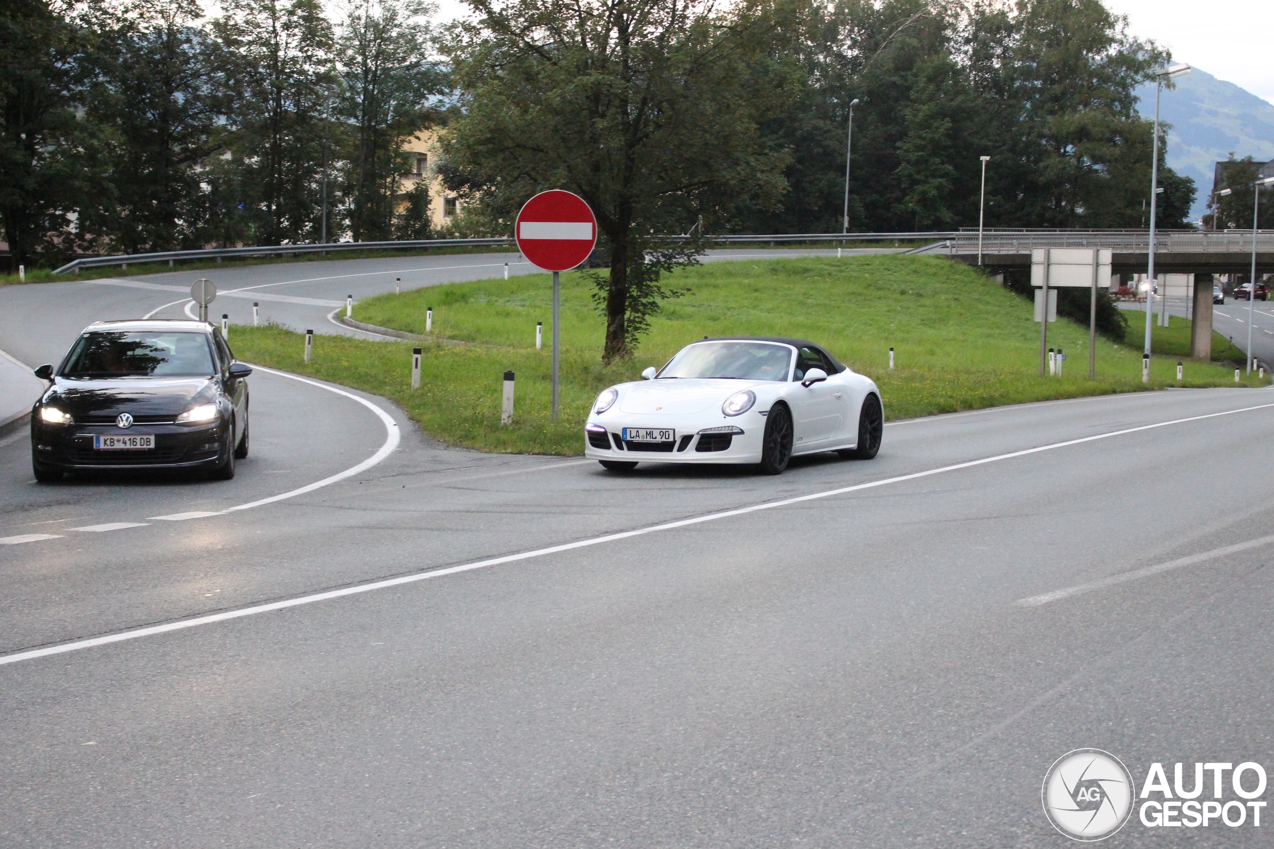 Porsche 991 Carrera 4 GTS Cabriolet MkI