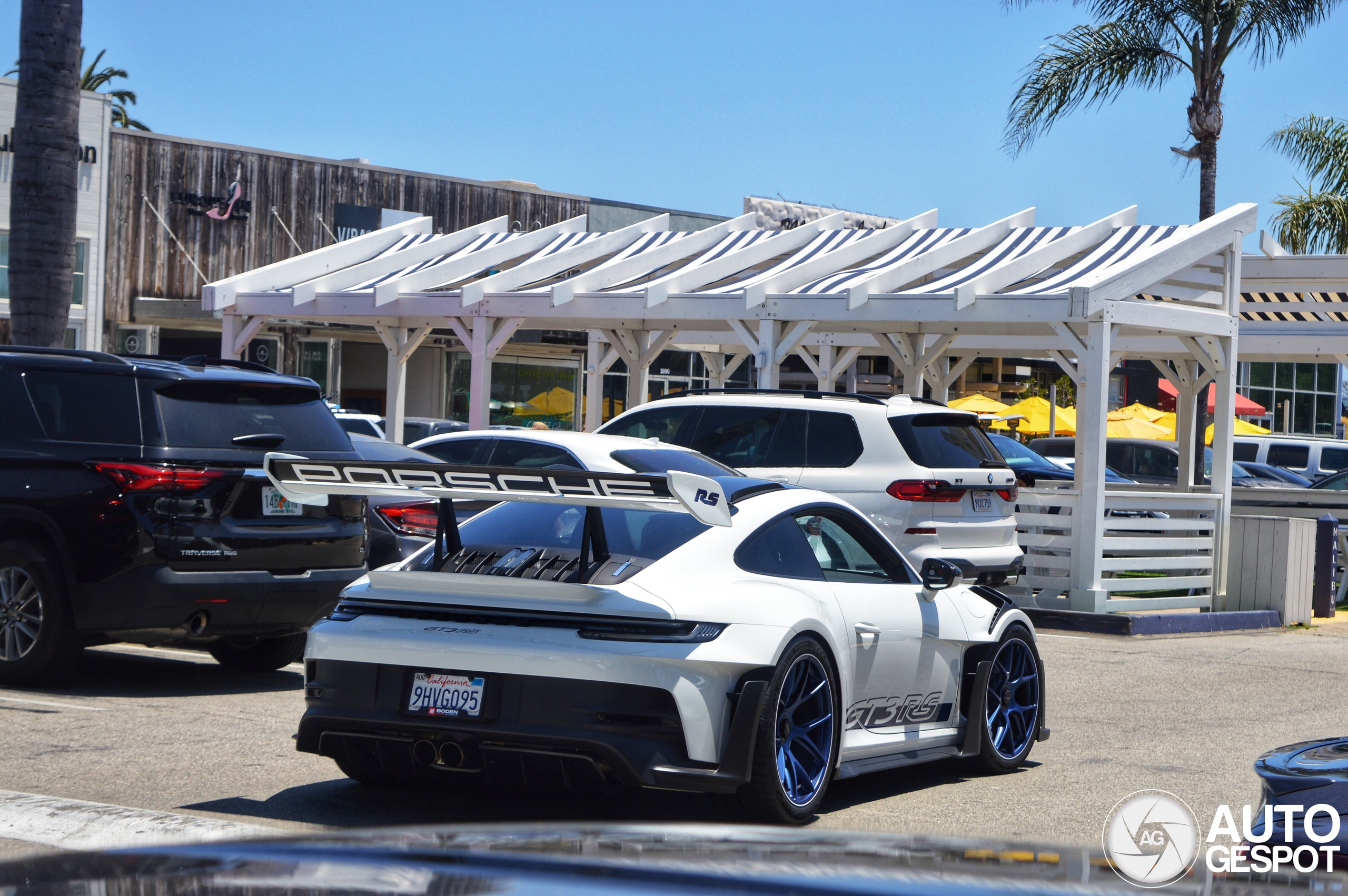 Porsche 992 GT3 RS Weissach Package