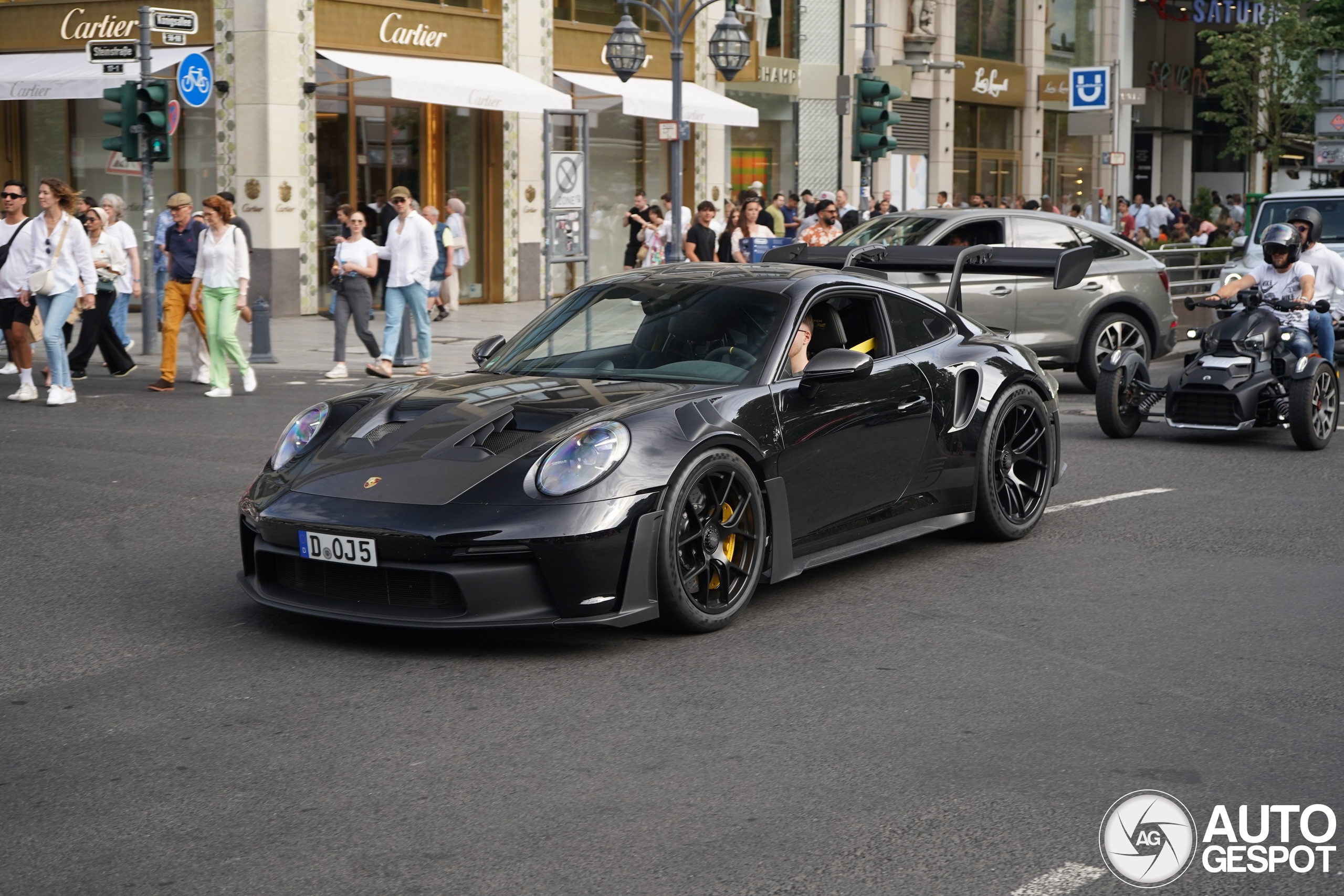 Porsche 992 GT3 RS Weissach Package