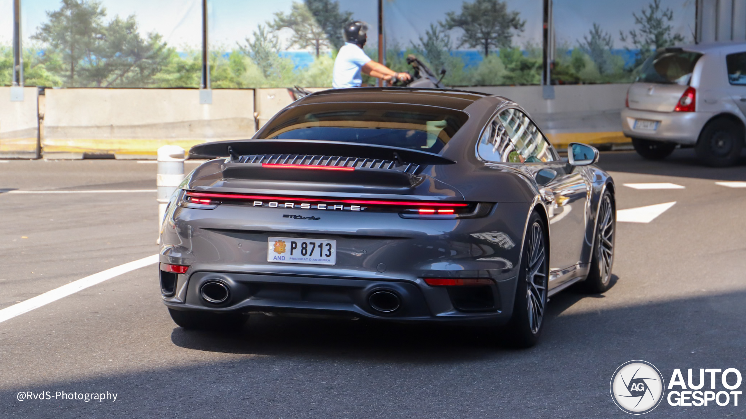 Porsche 992 Turbo