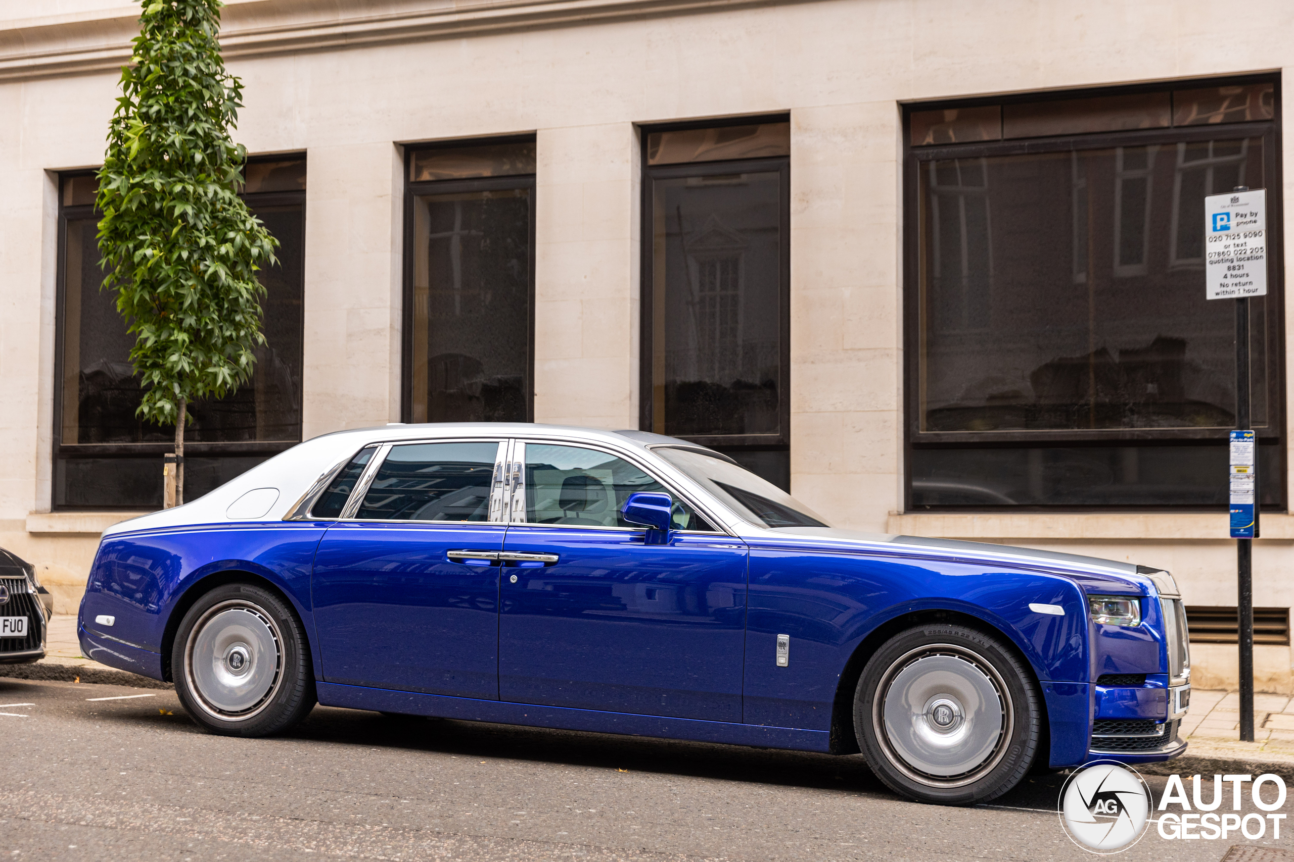 Rolls-Royce Phantom VIII Series II