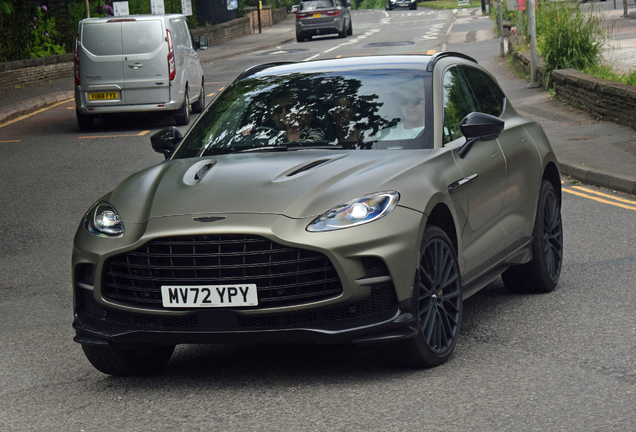 Aston Martin DBX707