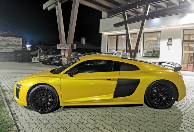 Audi R8 V10 Plus 2015