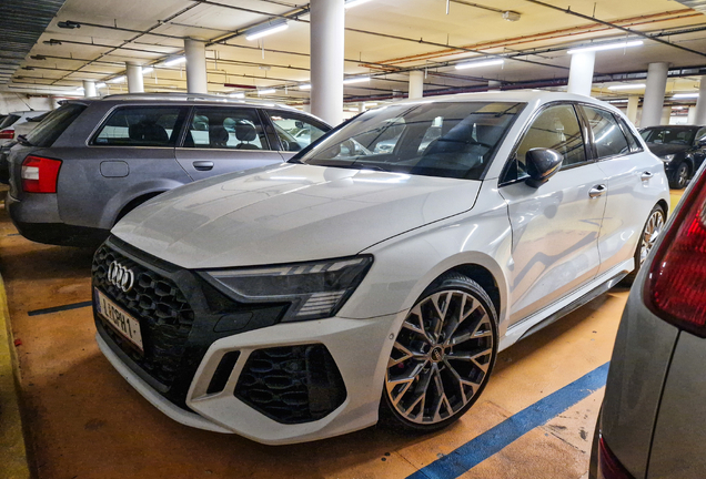 Audi RS3 Sportback 8Y