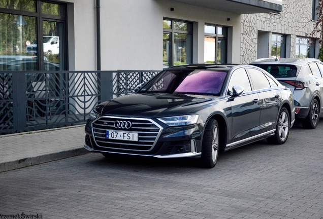 Audi S8 D5