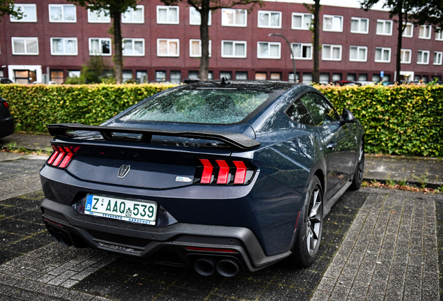 Ford Mustang Dark Horse 2024