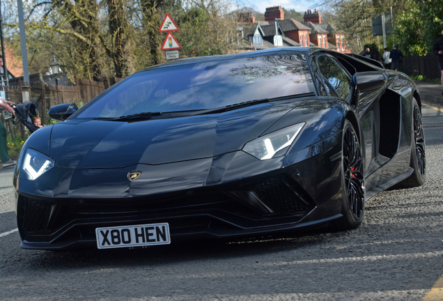 Lamborghini Aventador S LP740-4