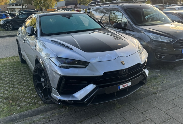 Lamborghini Urus Performante