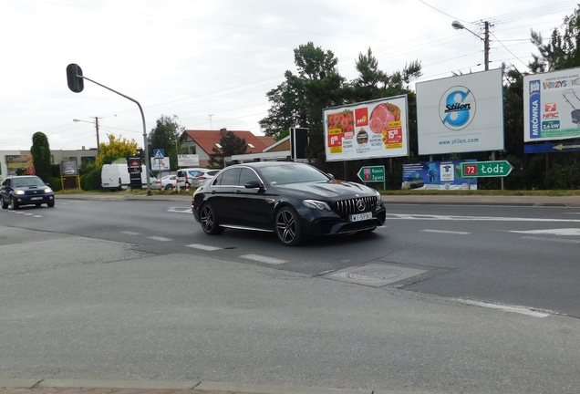 Mercedes-AMG E 63 S W213