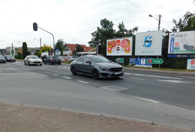 Mercedes-Benz CLA 45 AMG C117