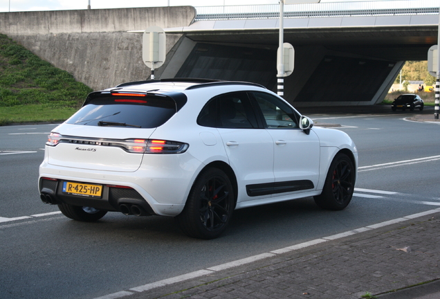 Porsche 95B Macan GTS MkIII