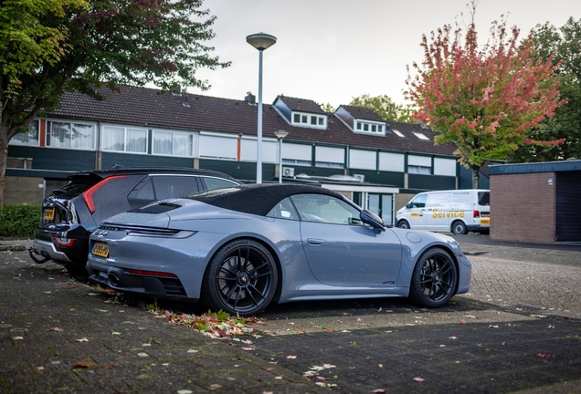 Porsche 992 Carrera 4 GTS Cabriolet