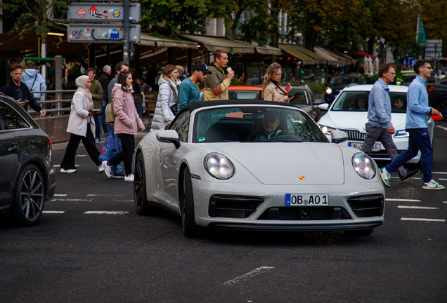 Porsche 992 Carrera GTS Cabriolet