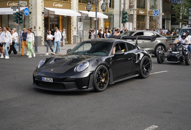 Porsche 992 GT3 RS Weissach Package