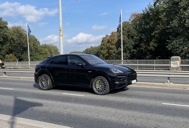 Porsche Cayenne Coupé Turbo S E-Hybrid