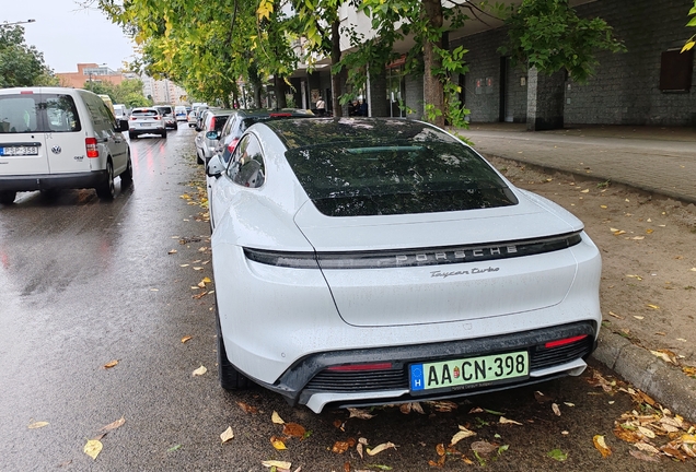 Porsche Taycan Turbo