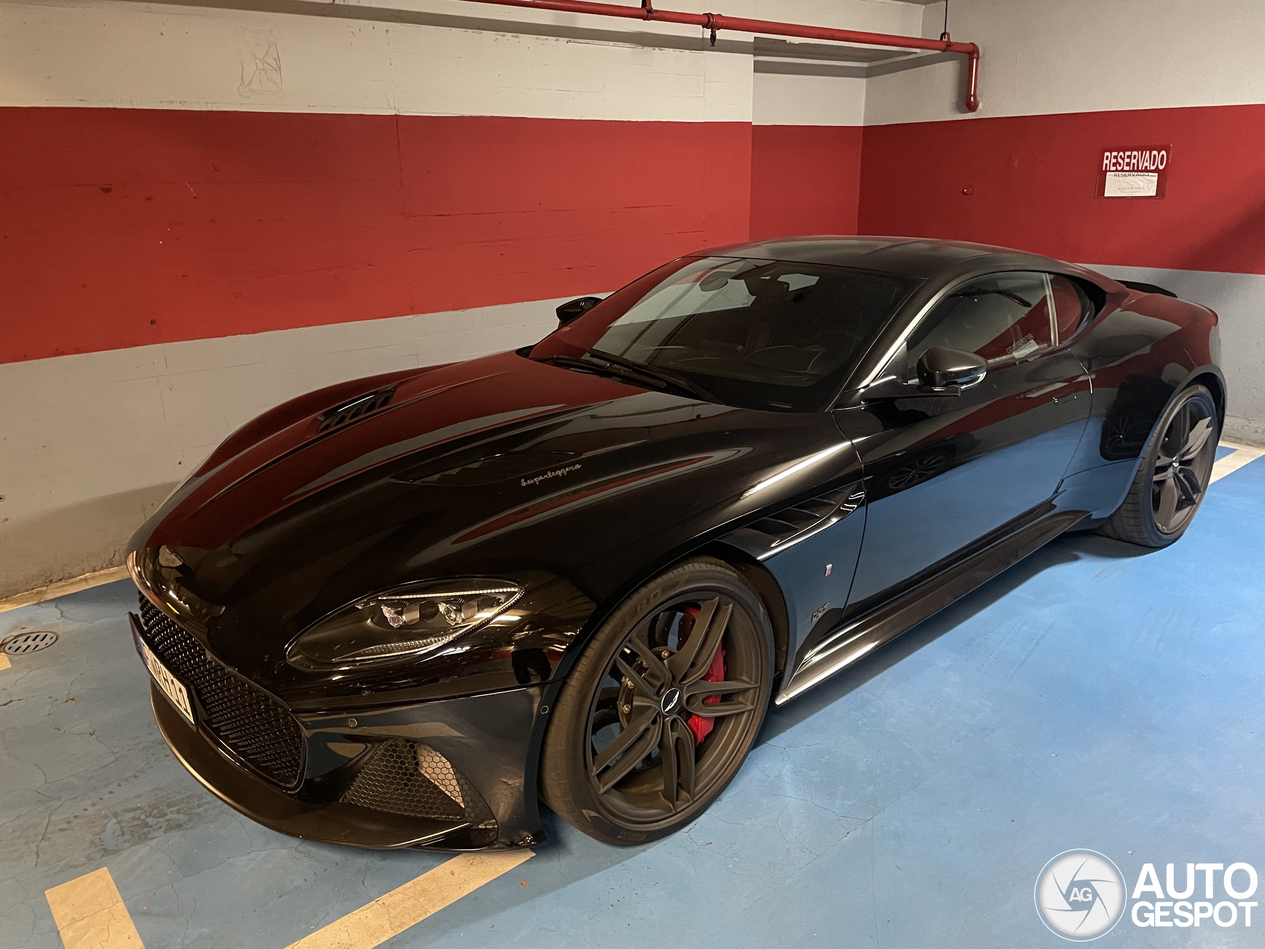 Aston Martin DBS Superleggera